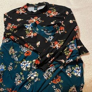 2 for 15 Black and Green have flowers